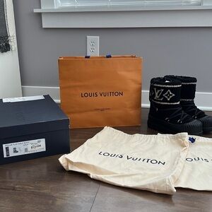 Louis Vuitton Polar Flat Half Boots Sherpa